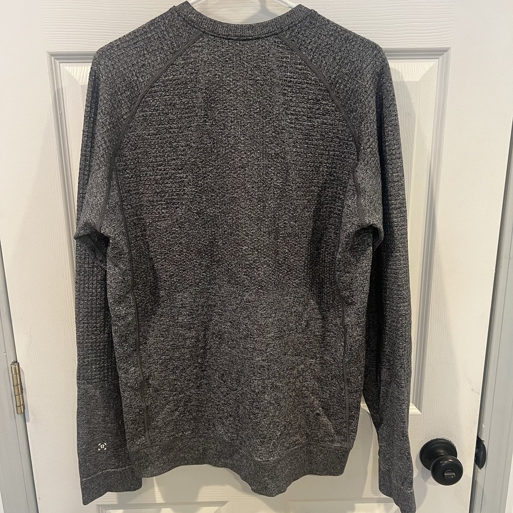 Lululemon Sweater Mens Large‎ Gray Engineered Warmth Lined Sweatshirt Pullover - Picture 8 of 9